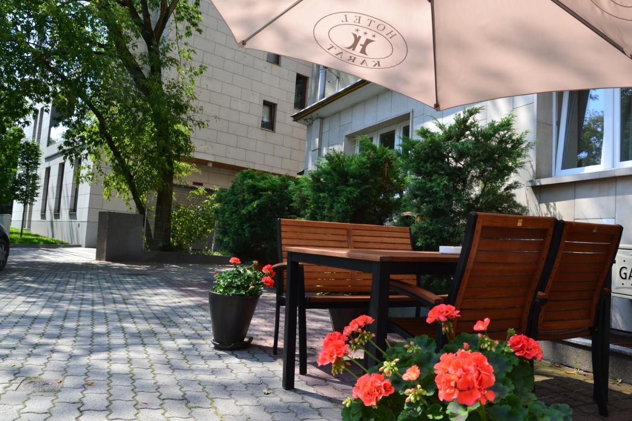 Karat Varsóvia Exterior foto